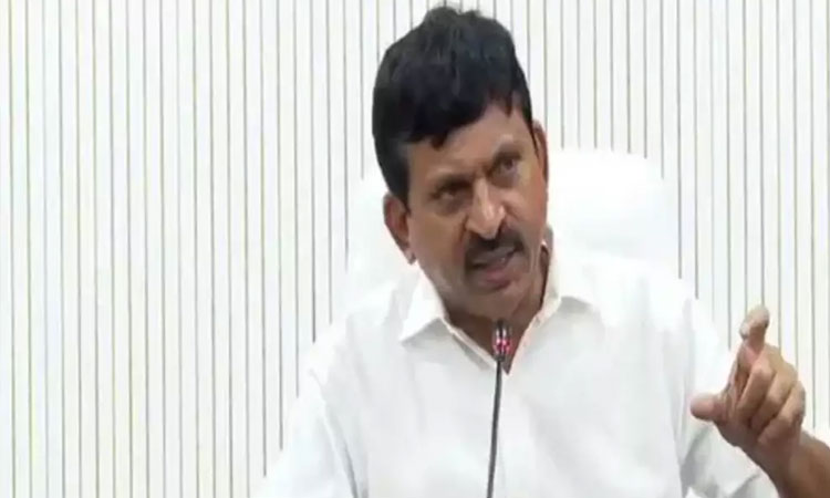 పంచాయతీ కార్యదర్శిని సస్పెండ్ చేయండి: మంత్రి పొంగులేటి పంచాయతీ కార్యదర్శిని సస్పెండ్ చేయండి: మంత్రి పొంగులేటి